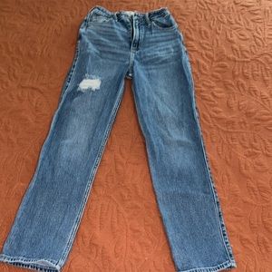 Hollister Curvy Ultra High-Rise Vintage Straight